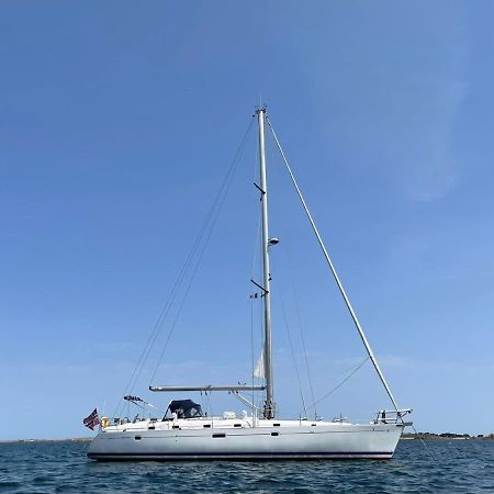 Beautiful And Comfortable Sailboat With Secure Parking Available Hotel Barcelona Buitenkant foto